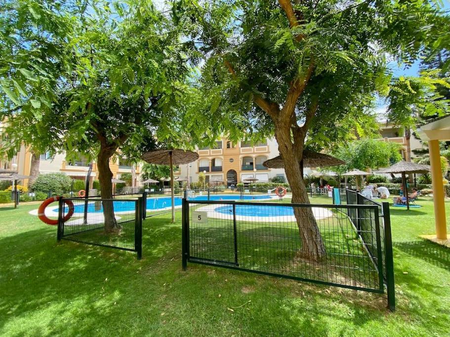 Palacio Playa Y Piscina Grupo Ac Gestion * Cádiz